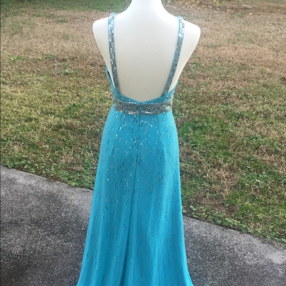 Riva Designs Prom Dress 💋😍💃🏼 - Picture 6 of 6